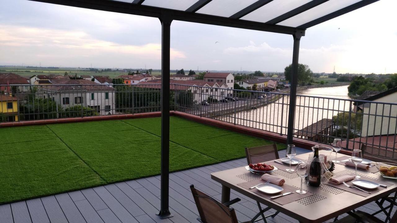 Palazzo Spada - Attico Con Terrazza Vista Fiume In Centro Кодігоро Екстер'єр фото
